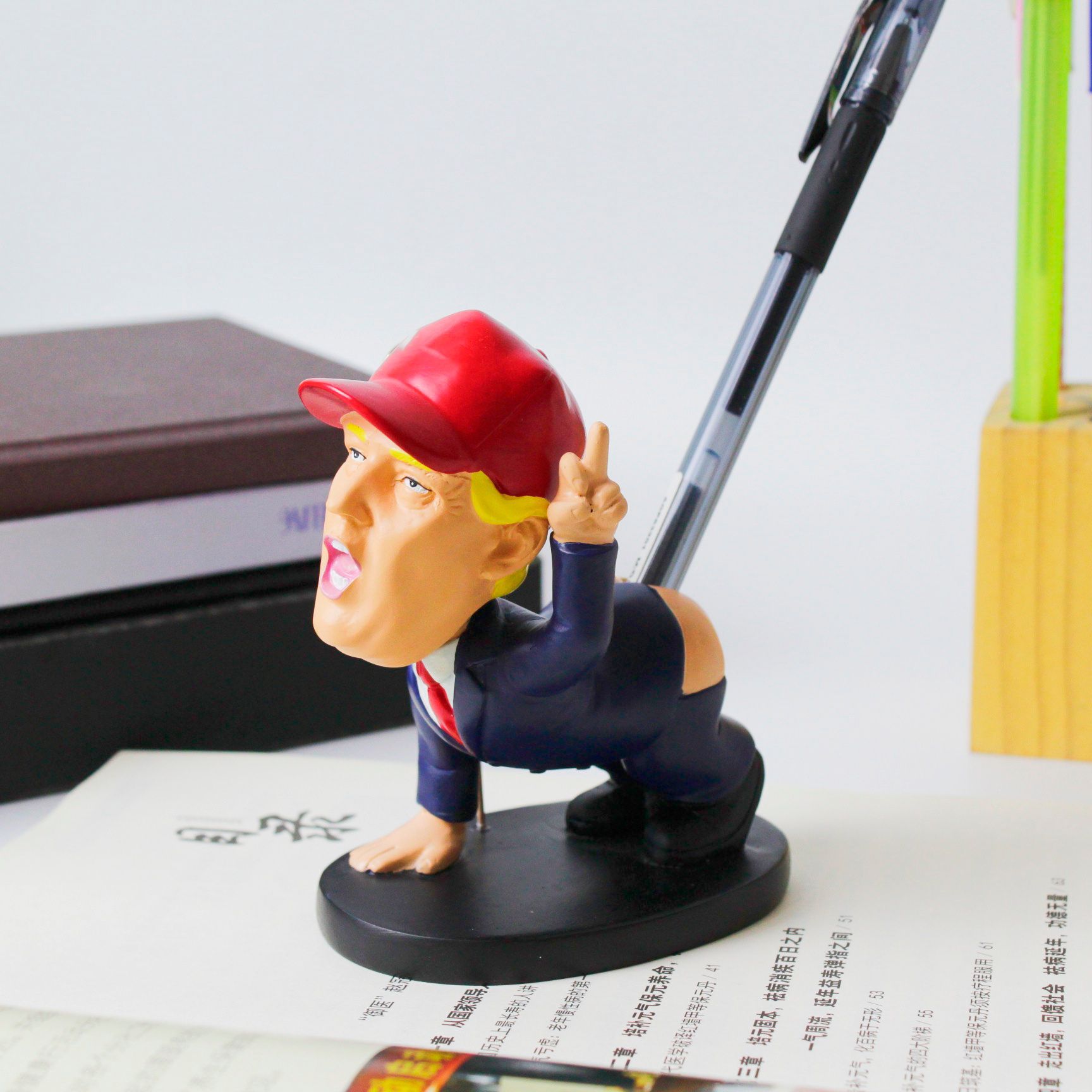 Handmade custom American characters, shaking head figurines, office desktop decorationsCustom Bobblehead