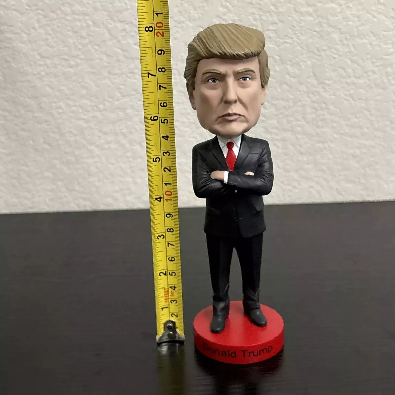 Resin shaking head doll, car mounted character, blind box doll ornamentCustom Bobblehead